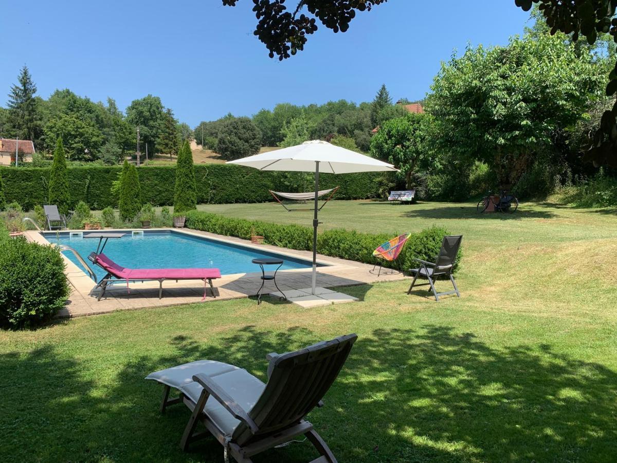 Ferme De Tayac - Charme Avec Pool Hotell Les Eyzies Exteriör bild