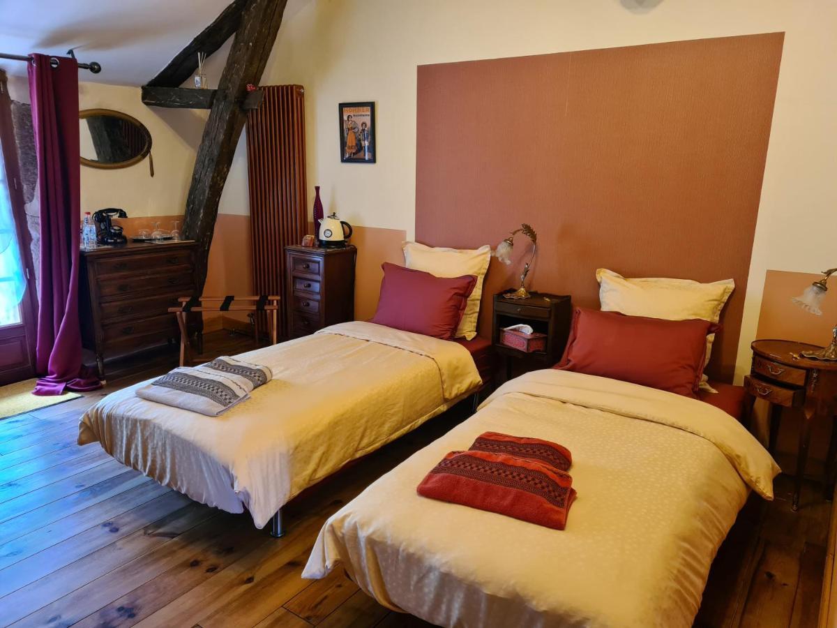 Ferme De Tayac - Charme Avec Pool Hotell Les Eyzies Exteriör bild