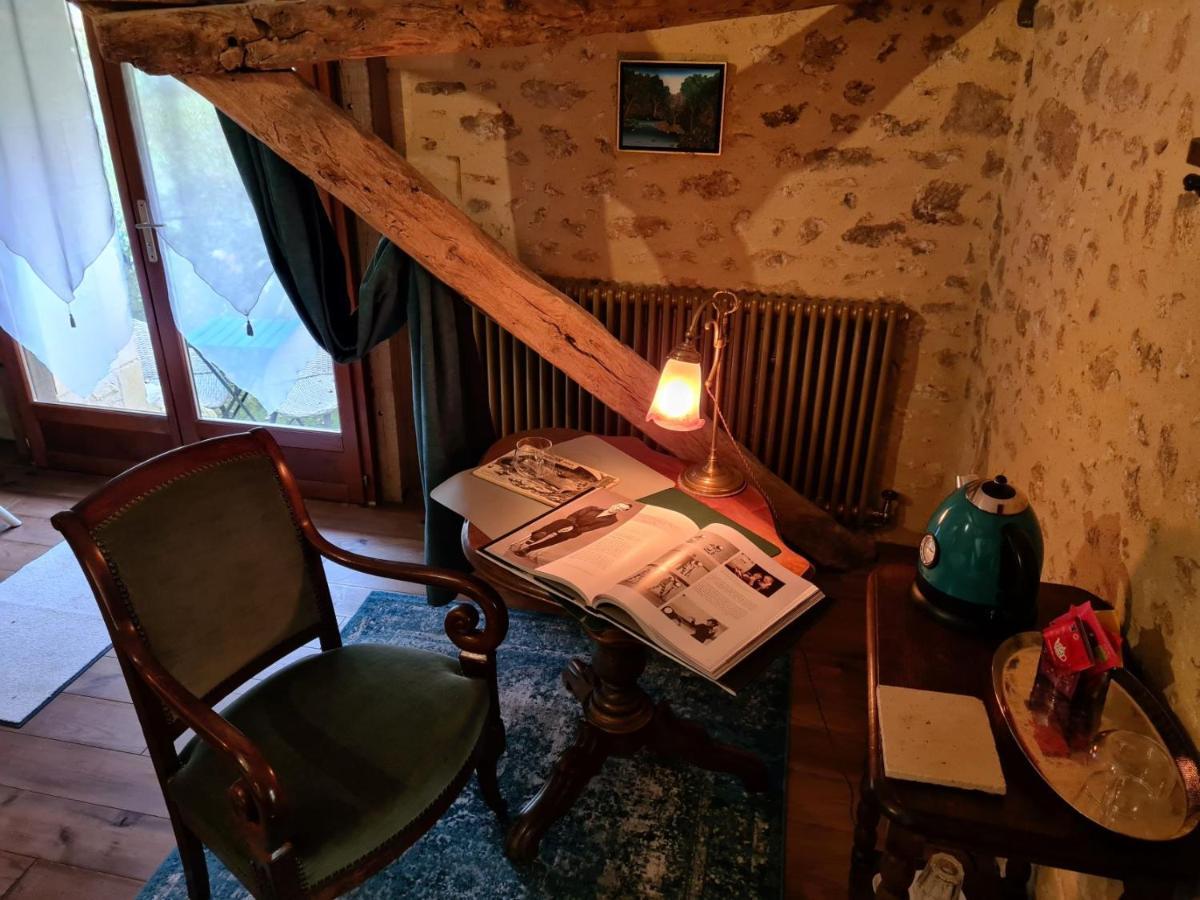 Ferme De Tayac - Charme Avec Pool Hotell Les Eyzies Exteriör bild